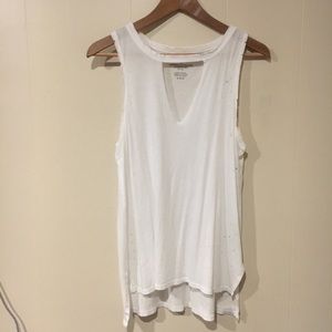 American Eagle distressed top
